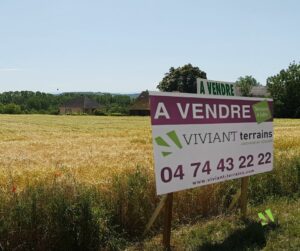 Terrain Isere 38 constructible viabilise en lotissement par Viviant Terrains à Bourgoin Jallieu