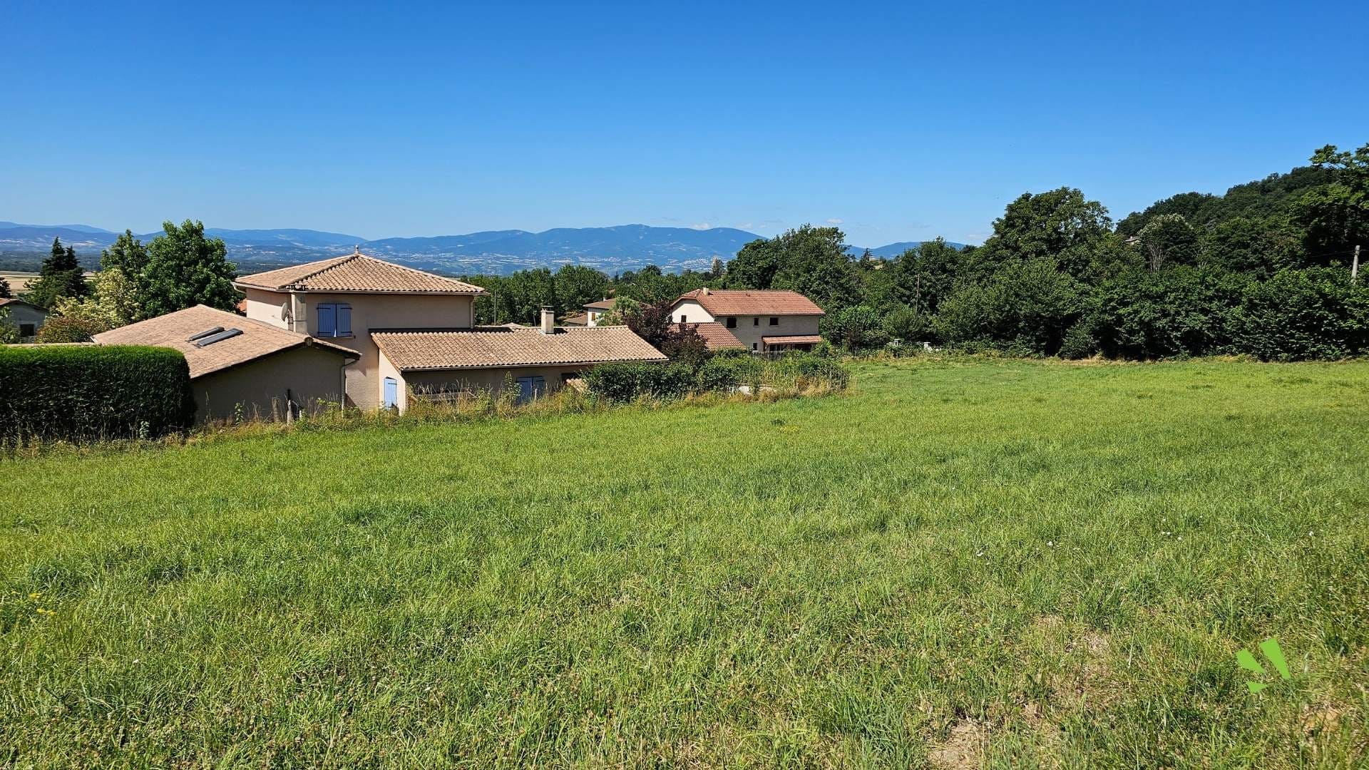 Terrain Vienne – Les Hauts d’Arélis aux Côtes-d’Arey