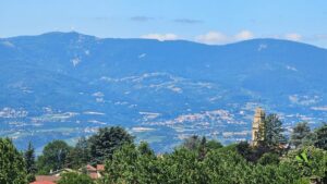Terrain Vienne – vue sur Mont Pilat